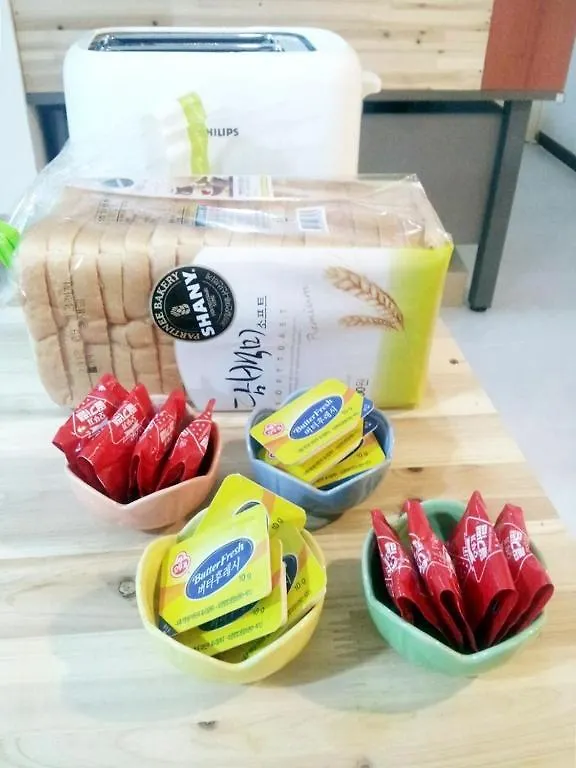 ゲストハウス 24 Guesthouse Sinchon Hongdae ソウル特別市